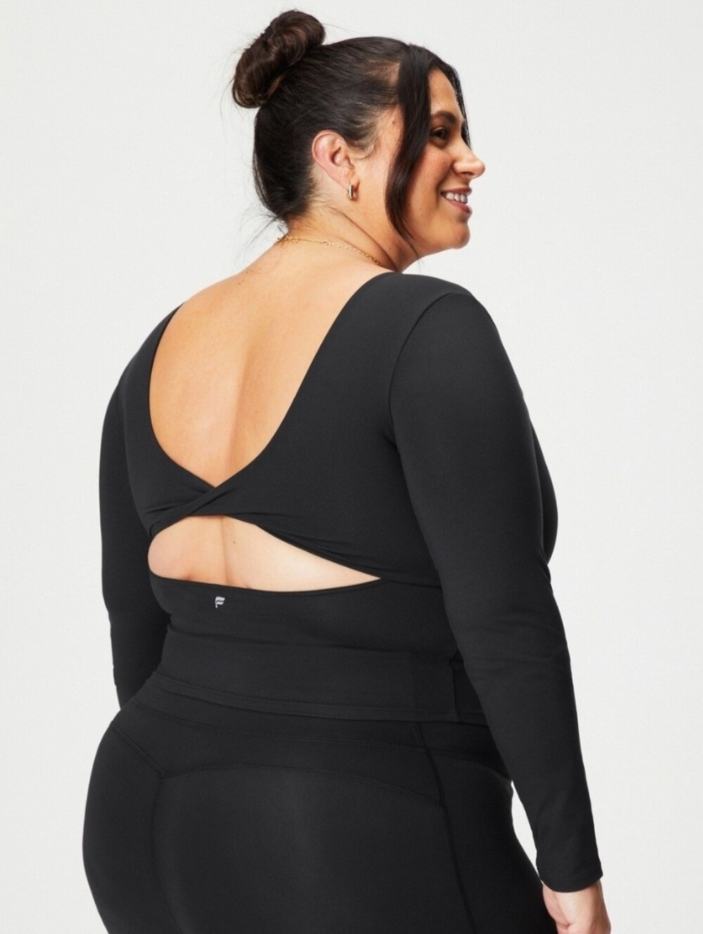 Fabletics Black Scoop Neck Long Sleeve Top - Women